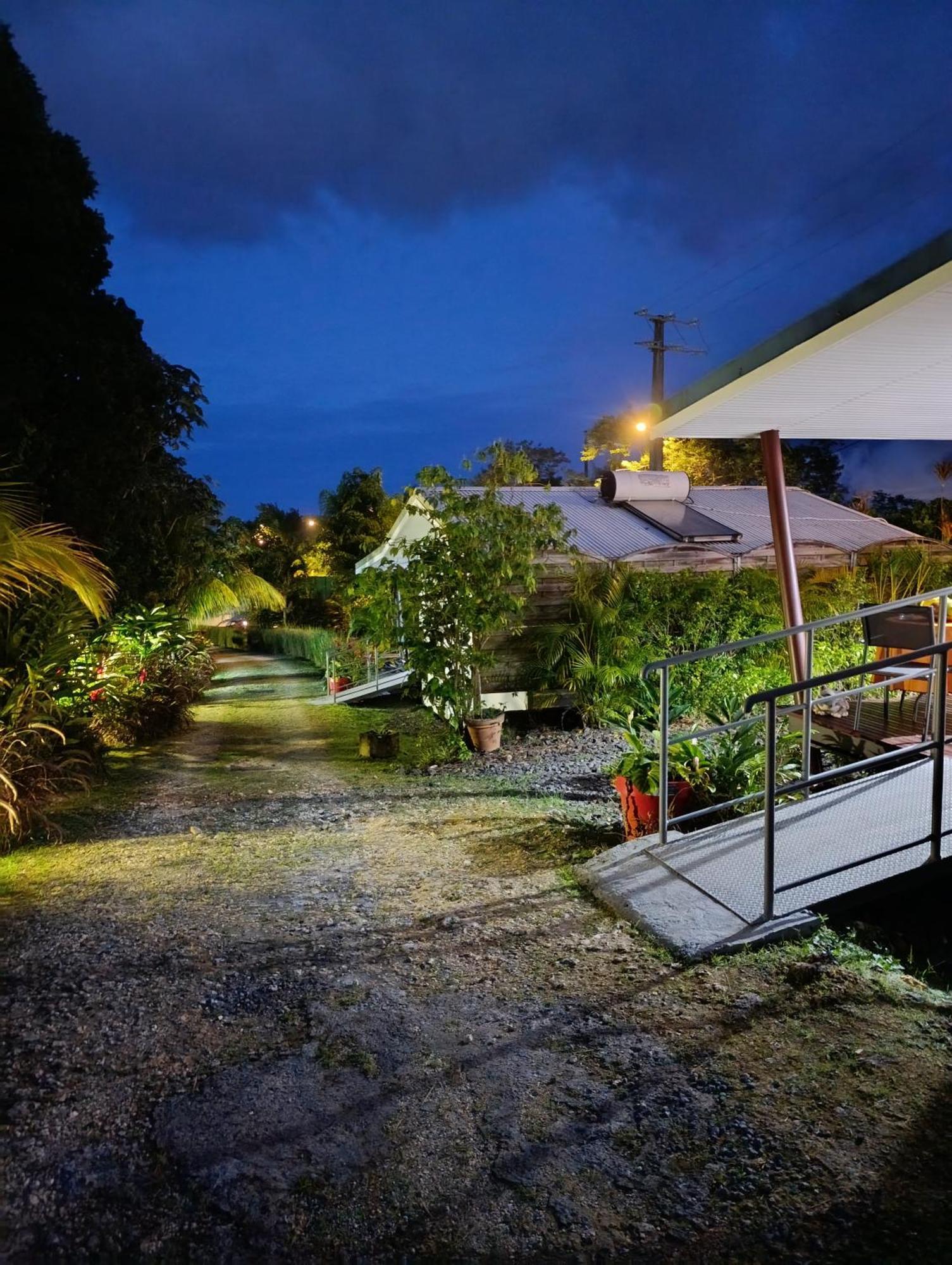 Dadi'S Little Paradis Sainte-Rose Exterior foto